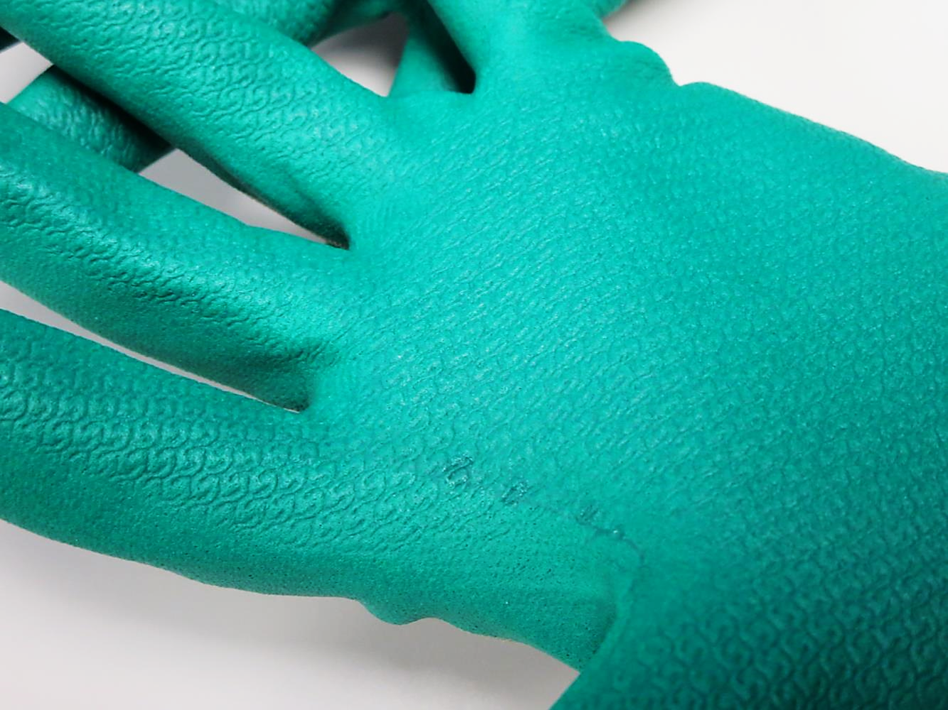 SHOWA 4500 Flat Dipped Nitrile Gloves, Green