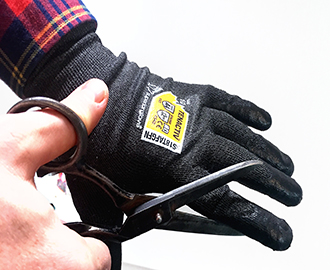 Safely Handle Barbed Wire with Gloves that Feature Punkban™